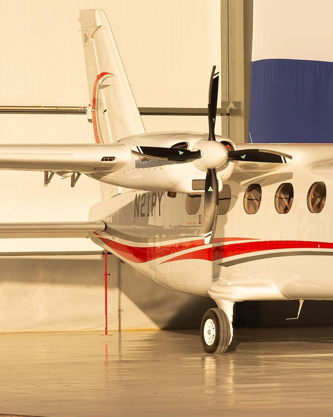 Festival Aéreo SGES 2023
Tecnam P2012 Traveller @tecnam_aircraft
🏢@aeropar.py
🪧N21PY
📍Minga Guazú (AGT / SGES)
🗓️5 de novembro 2023
•
•
•
#p2012 #p2012traveller #tecnam #tecnamp2012traveller #airport #aviation #airplane #plane #avgeek #flight #pilot #aircraft #tecnamfamily #tecnamair #aviationlovers #aviationphotography #planespotting #instagramaviation #instaaviation #tecnamaircraft #sges #AGT #Aeropar #n21py